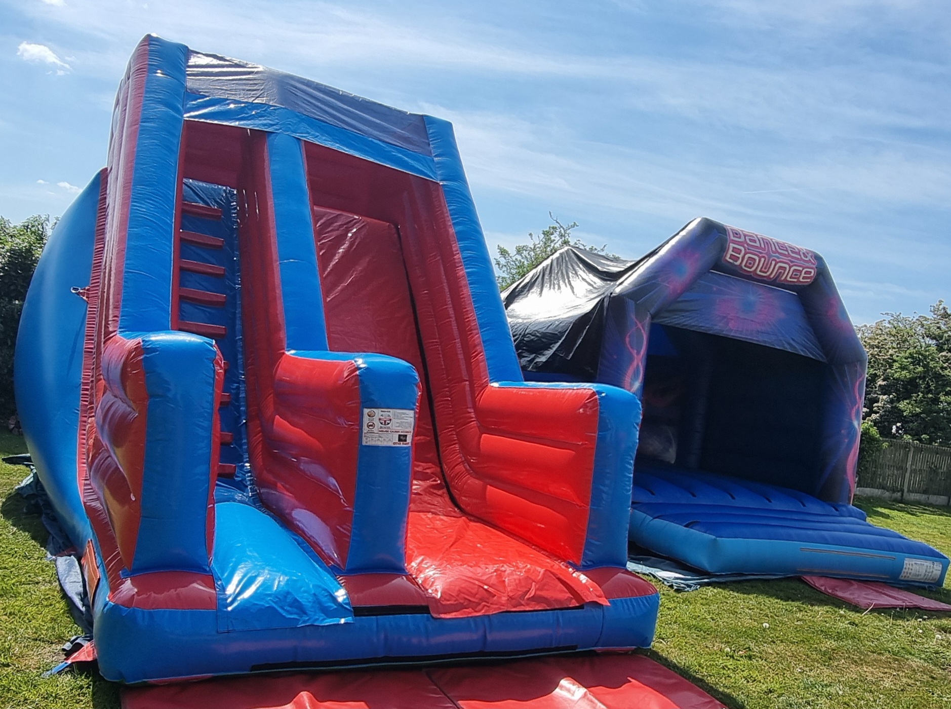 Party package 1 (2 inflatables)